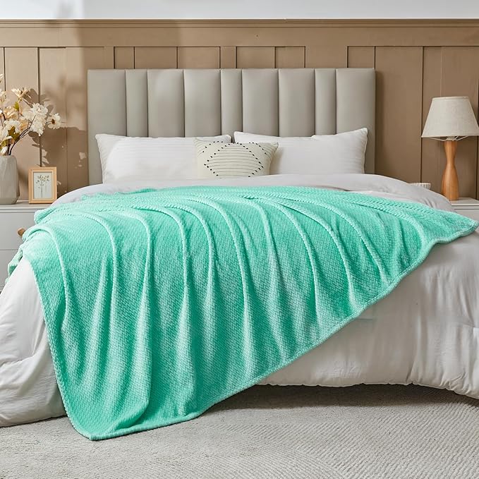 NEWCOSPLAY Fleece Leaves Pattern Queen Blanket, Aqua, 90"x90" | Super Soft Throw Blanket, Lightweight Cozy Bed Sofa Blanket, Premium Silky Flannel Fleece, Travel Blanket for All Season Use
