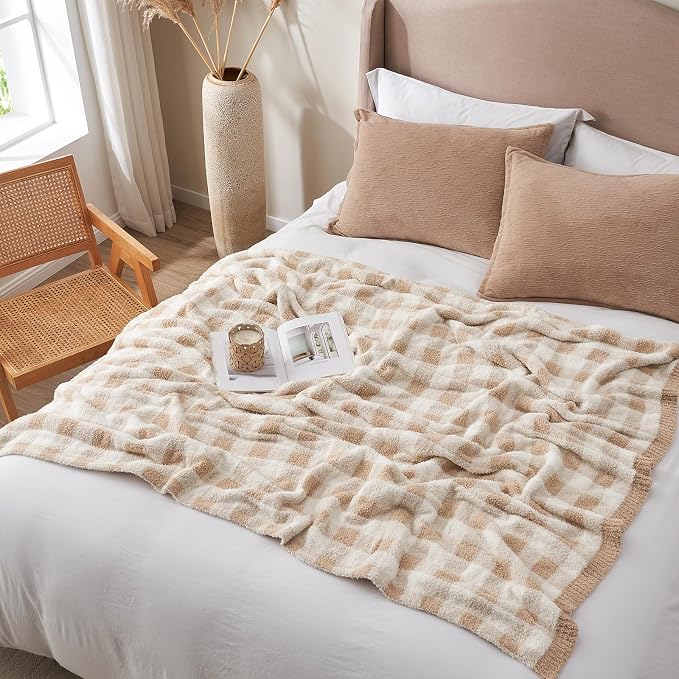 Snuggle Sac Checkered Throw Blanket for Couch, Super Soft Cozy Warm Knit Netural Decorative Fluffy Blankets, Reversible Buffalo Plaid Microfiber Throws for Sofa Bed, Plaid Beige, 50x60 Inches