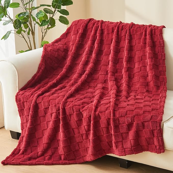 NEWCOSPLAY 3D Checkered Flannel Twin Blanket, Red Checkered, 60"x80" | Super Soft Cute Lightweight Decorative Premium Silky Fleece Blanket for Couch Sofa Bed, Gift for Women Men, All Season Use