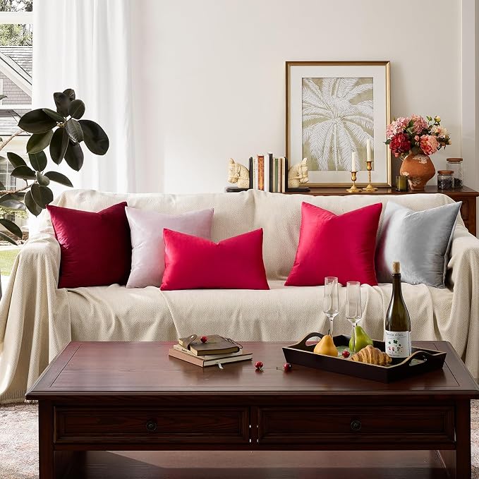 GIGIZAZA Red Velvet Pillow Covers 20x20 Decorative Pillows Pack of 2 | Throw Pillows for Couch Sofa,280gsm Soft Textured Fabric,Modern Square Pillowcases,Luxury Cushion Covers