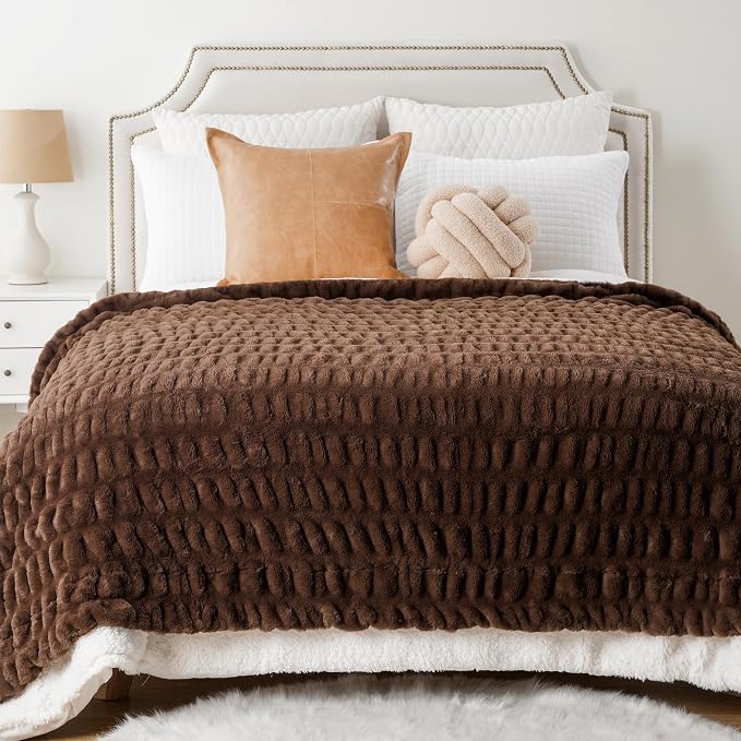 BATTILO Super Soft Faux Fur Throw Blanket for Couch, 50"x60", Double Side | Chocolate Brown Throw Blanket, Silky Bubble Blanket, Thick Warm Mink Cozy Faux Fur Blanket For Bed, Sofa Living Room