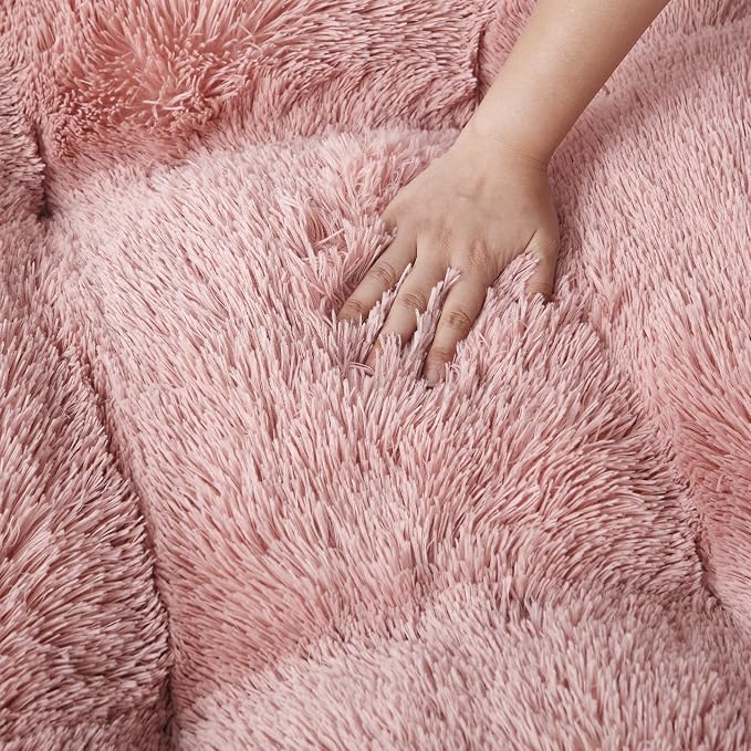 EHEYCIGA Fluffy Dog Crate Bed, Plush Extra Large Plus Dog Pillow, Pink | Xlarge Calming Anti Anxiety Plush Faux Fur Mat for Large size dogs, Washable Soft Warm Plus Dog Pad with Non-Slip Bottom