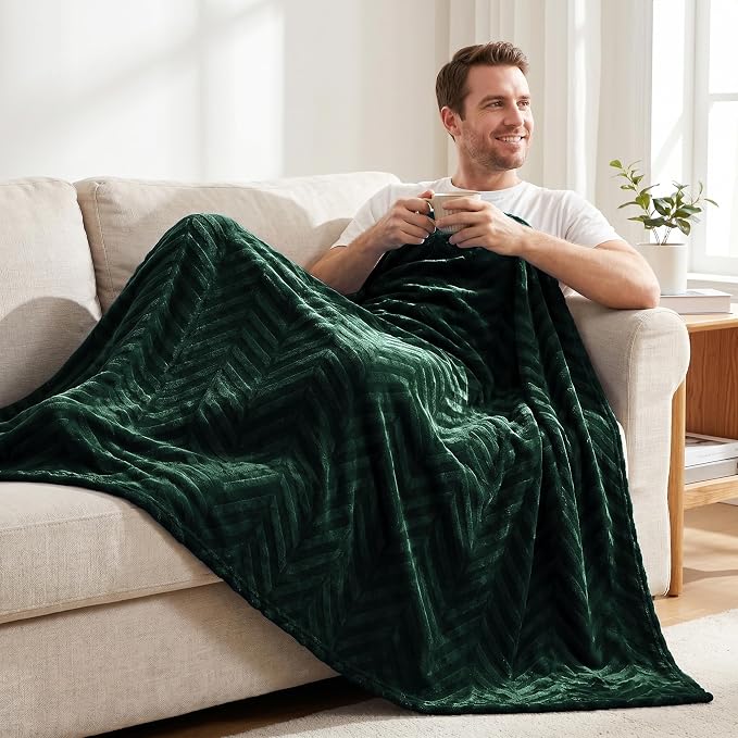 Whale Flotilla Flannel Fleece Fall Throw Blanket for Couch, Emerald Green | Lightweight Breathable Soft Sofa Throws, Plush Fluffy Chevron Design Decorative Blankets for Home Life, 50x60 Inch