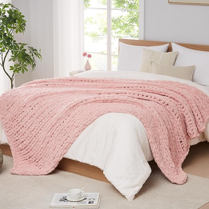 L'AGRATY Chunky Knit Throw Blanket for Couch, 80'' x 90'' Knit Throw, Pink | Handmade Chenille Crochet Blanket for Sofa Bed, Thick Cable Knitted Blankets for Room Home Decor, Birthday Gift for Women Mom
