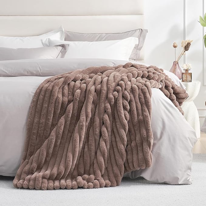 Faux Fur Throw Blanket for Couch, Cozy Fuzzy Fluffy Fur Luxurious Soft Striped Plush Gift Blankets for Family Sofa Chair Bedroom, 55"x70", Light Coffee