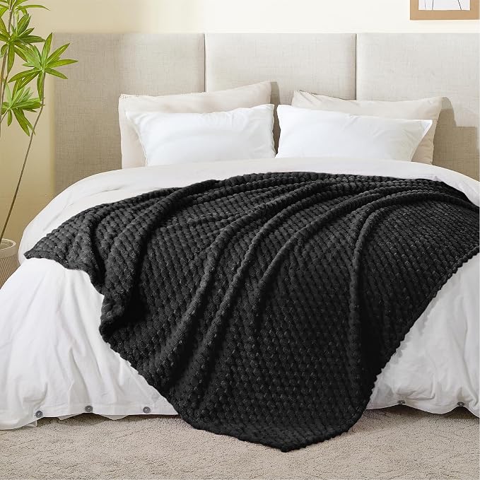 BEDELITE Black Twin Blanket for Couch, Soft Cozy Gifts for Women, 60 * 80 | 3D Jacquard Decorative Fleece Blanket, Super Soft Plush Throw, Cute Birthday Gift for Women & Men, Suitable for All Seasons