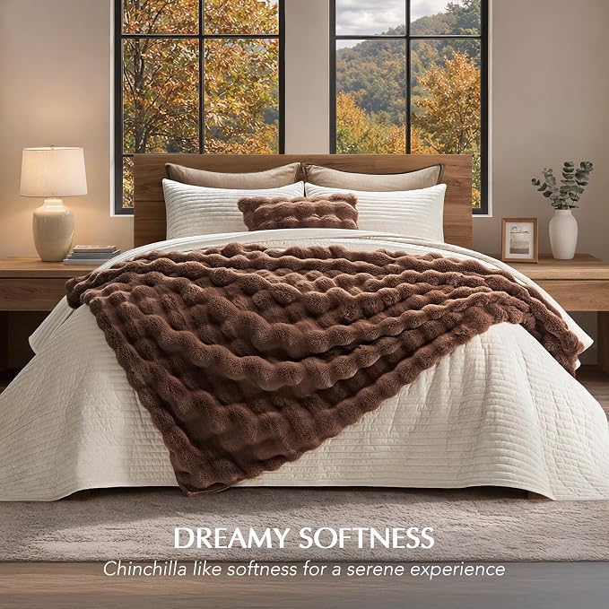 Faux Rabbit Fur Bubble Throw Blanket, 60"x80", Chestnut | Ultra Soft, Luxury Faux Rabbit Fur Throw, Thick Warm Bubble Blanket, Cozy Fluffy Reversible, for Bed, Couch, Chair, Sofa