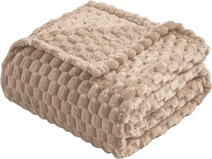 Vessia Flannel Fleece Throw Blanket, 3D Jacquard Camel Fuzzy and Warm Blanket for Couch,Sofa,Bed,Chair, 300GSM Soft Touch Cozy Brown Throw for All-Season Home Decor(50x40inch)