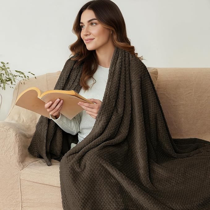 Exclusivo Mezcla Soft Waffle Fleece Bed Blanket King Size, Coffee | Lightweight Plush Blanket for Bed, Bedroom, Cozy Flannel with Waffle Texture, Stylish Home Decor, All Season, 104x90 Inches