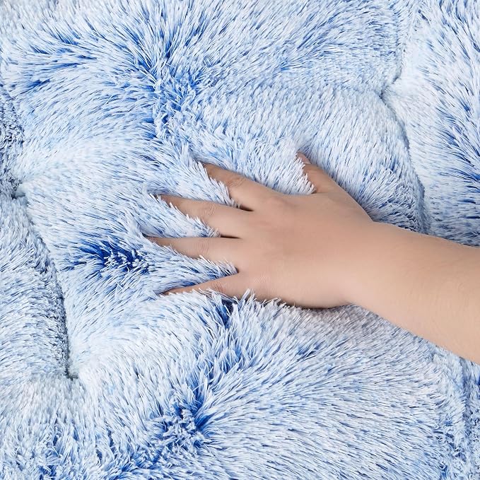 EHEYCIGA Fluffy Dog Crate Bed for Medium Dogs, Plush Crate Pad, Blue | Calming Anti Anxiety Medium Dog Bed, Washable Soft Warm Faux Fur Crate Mat with Non-Slip Bottom