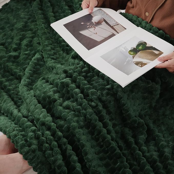 Puncuntex Dark Green Throw Blanket 90"×90" Fuzzy 3D Jacquard Decorative | Flannel Fleece Super Soft Plush Cozy Blanket for Couch Sofa Chair Lightweight