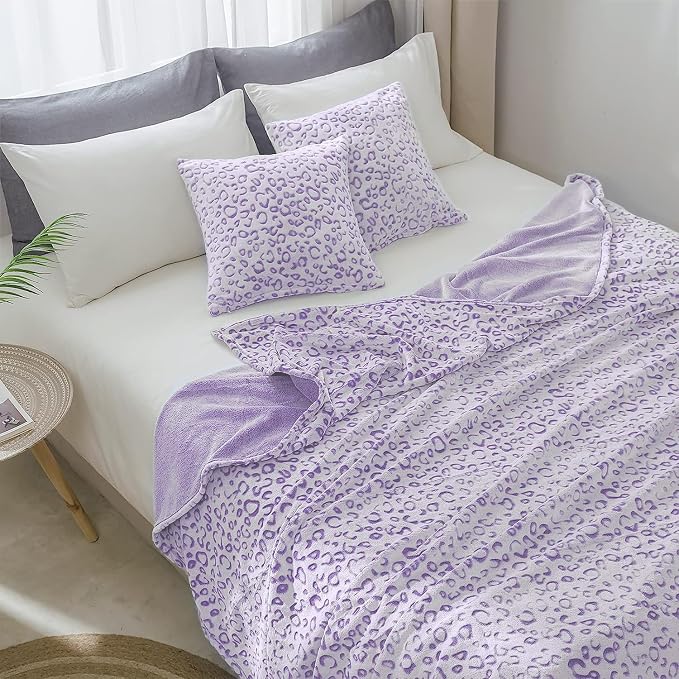 Flannel Fleece Throw Microfiber Blanket with 3D Cheetah Print, 90"X108", Purple