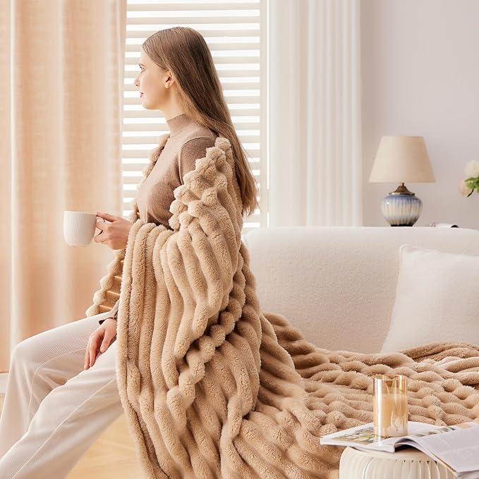 NEWCOSPLAY Fleece Ribbed Cozy Queen Blanket for Couch, Brown, 90"x90" | Premium Silky Flannel Blanket, Soft Lightweight Fluffy Throw Blanket for Bed Sofa Decor, Gift for All Season Use