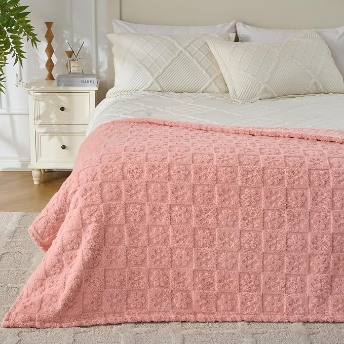 Pink Floral Plush Throw Blanket 50 x 60 Inch, Soft Fuzzy Fleece, Cozy Decorative Blanket for Couch, Sofa, Bed and Bedroom
