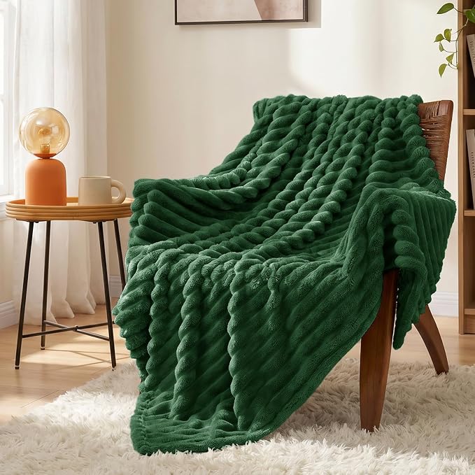 Dark Green Twin Blanket for Bed & Couch, 60 x 80 Inch | 300GSM Ribbed Fleece Blanket, Soft, Cozy & Lightweight, OEKO-TEX Certified, All-Season Use for Travel, Dorm & Home Decor