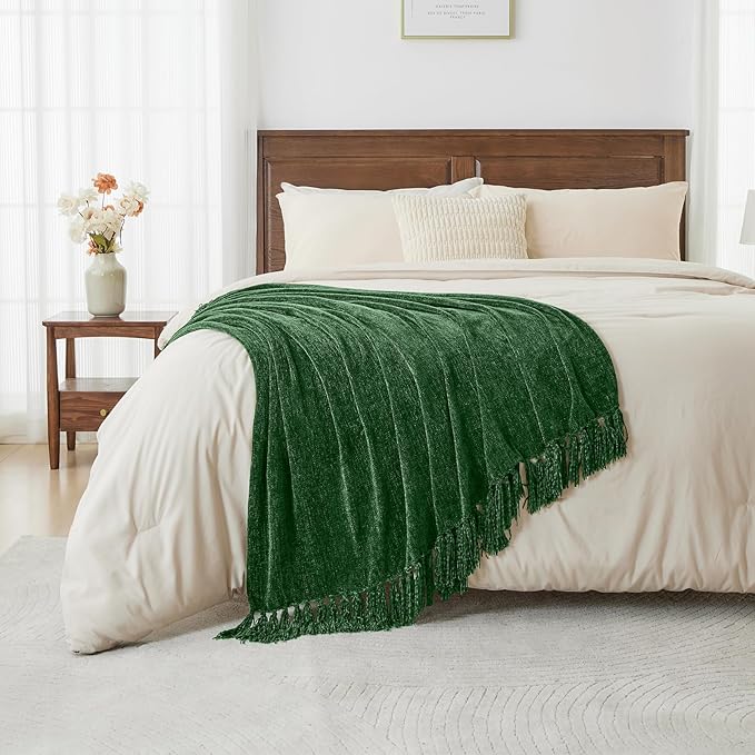 CozeCube Chenille Throw Blanket, Christmas Green Fringe Blanket, 50"X60" | For Couch, Cozy Plush Fuzzy Decorative Blanket with Fringe Tassels, Lightweight Throws for Bed Sofa Gift Home Decor