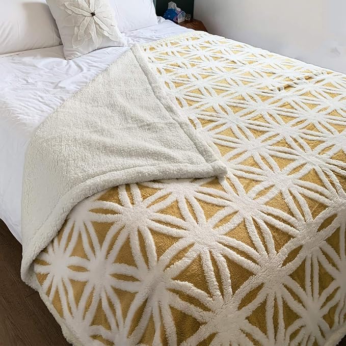 LOMAO Sherpa Fleece Blanket Gifts for Mom Dad Cozy Soft Throw Blanket for Women Men Birthday Gifts Dual Sided Couch Sofa Bed Blanket (Yellow, 60''x80'')