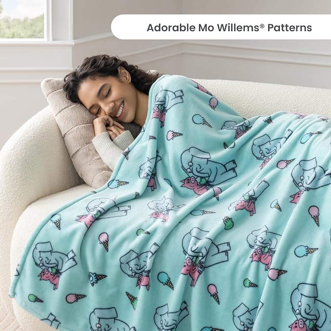 Berkshire Mo Willems® VelvetLoft® Throw Blanket - Super Soft Plush Elephant & Piggie Character Design - Cozy Home Decor, Elephant_Piggie Ice Cream, 50 in x 70 in(Official Mo Willems® Product)