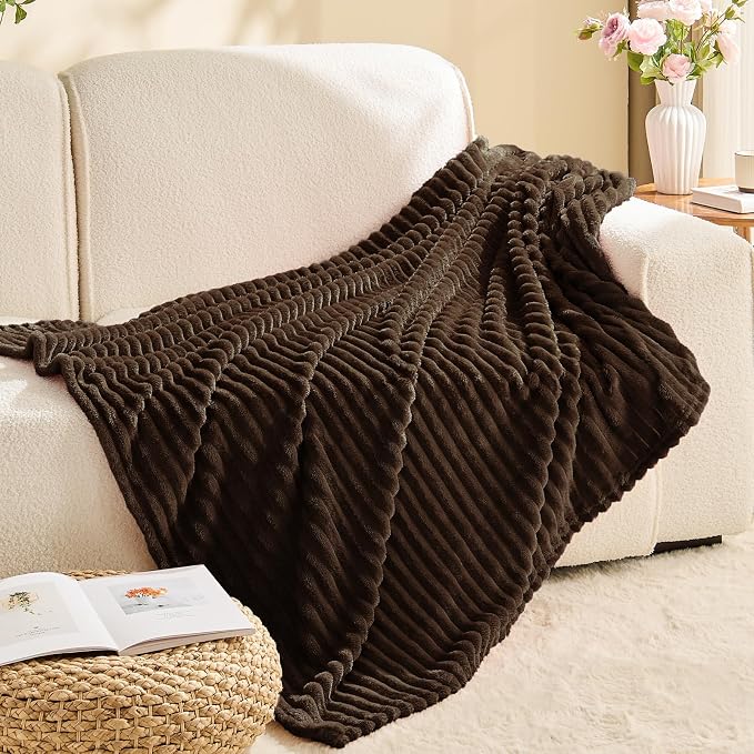 BEDELITE Ribbed Jacquard Dark Brown Fleece Twin Blanket for Bed, 60x80 Inch | Soft Warm Decorative Fluffy Blanket, Cozy Plush Lightweight Fuzzy Throw Blanket for Couch Sofa Room Decor, Gift for Women