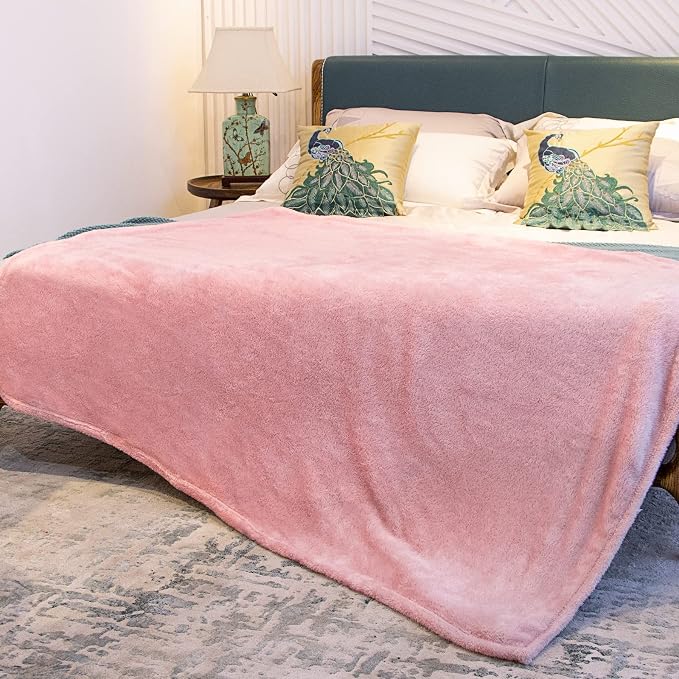 Pink Plush Throw Blanket, Soft Flannel Fleece Blanket for Couch Sofa Bed, Elegant Home Decor Blanket, Cozy Warm Throw for Bedroom, Gifts for Women, Birthday Gifts for Wife Mom Girlfriend