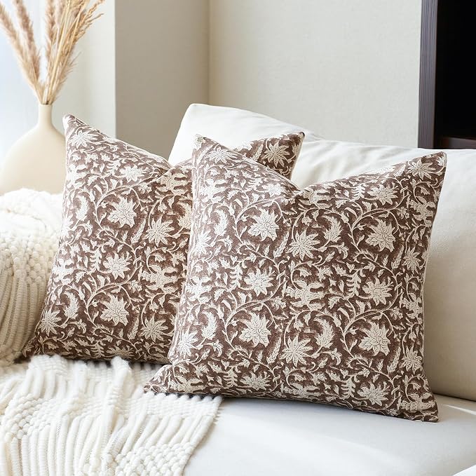 FIOUOVO Floral Throw Pillow Covers 20x20 Farmhouse Block Print Pillow Covers Decorative Pillow Covers Couch Pillows for Living Room Vintage Accent Sofa Pillows Set of 2, Brown