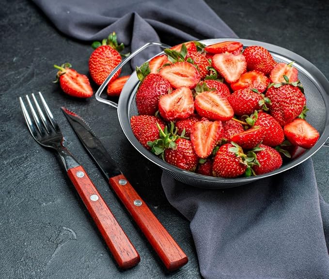 8" Large Fine Mesh Strainer with thermo plastic rubber handle - Sieve Fine Mesh Stainless Steel - Ideal to Strain Pasta, Quinoa and Rice.