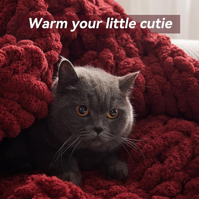 Negwoo Chunky Knit Throw Blanket, Knitted Throw Chenille Yarn, 30"*40" | Soft Thick Cable Knitted Blankets, Handmade Big Thick Blanket, Machine Washable Cute Comfy Blanket for Home Decor, Red