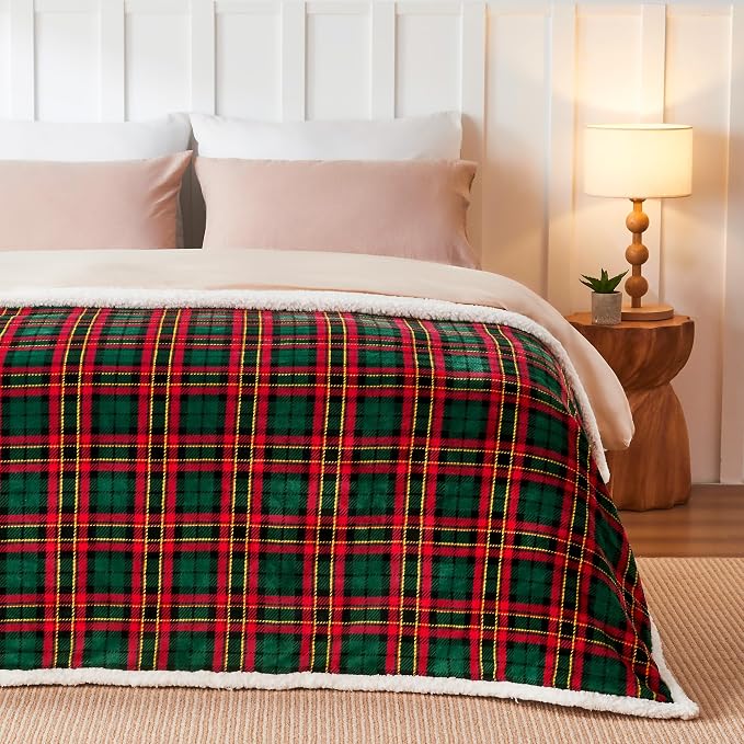 Sherpa Plaid Throw Blanket, 60" X 70"Fuzzy Fluffy Cozy Soft Blanket, Fleece Flannel Plush Twin Size Microfiber Blanket for Couch Bed Sofa, Red & Green