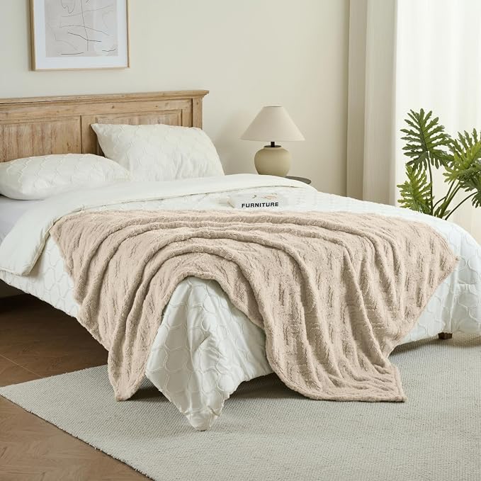 3 Layer Jacquard Throw Blanket - 50x70 Inch Soft Fleece with Wave Pattern, Brown Plush Cozy Blanket for Sofa, Couch, Bed & Chair, All Season Decorative Blanket for Living Room & Bedroom