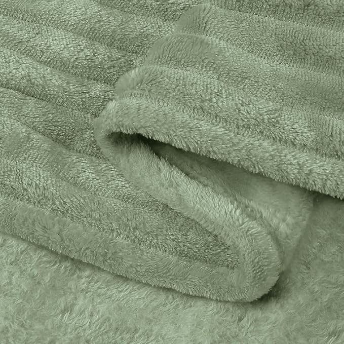 BEDELITE 3D Ribbed Sage Grey Green Fleece Twin Blanket for Bed, 60x80 Inch | Soft Warm Decorative Fluffy Blanket, Cozy Plush Lightweight Fuzzy Throw Blanket for Couch Sofa Room Decor, Gift for Women