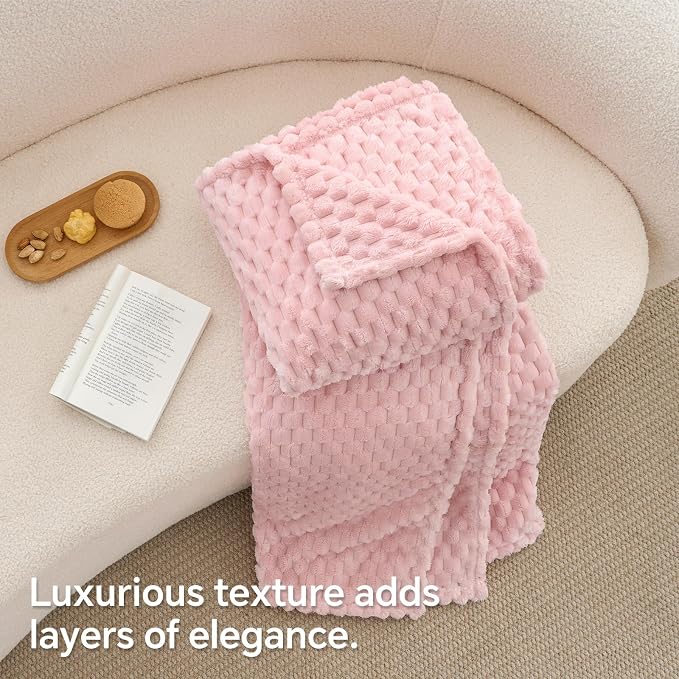 BEDELITE Pink Large Throw Blanket for Couch, Cozy Gifts for Women, 50 * 70 | 3D Jacquard Decorative Fleece Blanket, Super Soft Plush Throws, Cute Birthday Gift for Women & Men, Suitable for All Seasons