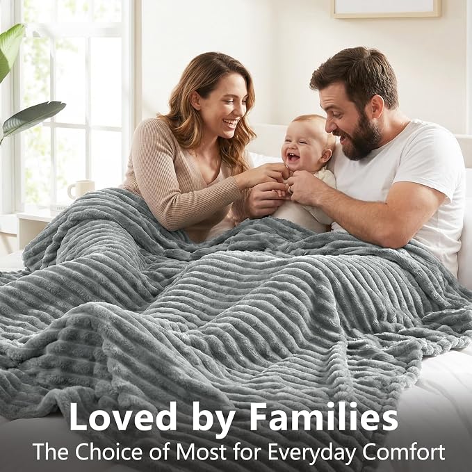 HIMEET Grey Oversized Throw Blanket, 300GSM Ribbed Fleece, 50 x 70 Inches | Ultra Soft Flannel, All-Season Lightweight Warmth, Extra Coverage for Couch Lounging, Home Room Decor, Machine Washable