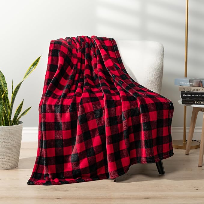 PAVILIA Black and Red Buffalo Plaid Fleece Throw Blanket for Couch, Soft Checkered Flannel Blanket for Sofa, Plaid Christmas Couch Throw Bed, Warm Cozy Decorative Blanket Fall Decor Gift, 50x60