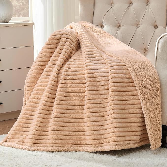 Waterproof Calming Cat Blanket for Indoor Cats, Noiseless Soft Plush Dog Blanket for Pets, 500GSM Thick Faux Fur Pet Throw, Couch Furniture Protector for Puppy, Sand Beige, 25x30IN