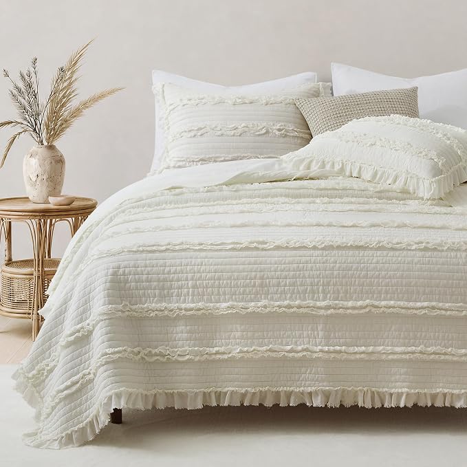 Ultra Soft Ruffle Fringed Quilt Queen Size,Shabby Chic Rustic Cream White Bedding Set, Stone Washed Boho Decorative Quilt with 2 Pillow Shams for All Season