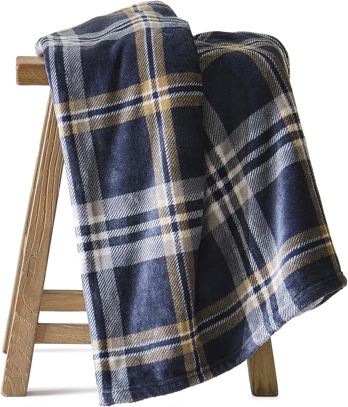 BEDELITE Plaid Fleece Twin Blanket, Navy Tartan 60x80 Inches | 100% Polyester Microfibe, Soft Cozy, Lightweight Warm, Classic Buffalo Plaid, Room Decor, Gift for Men Boys, for Couch Bed