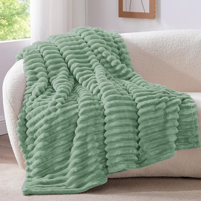 BEDELITE Ribbed Fleece Throw Blanket for Couch, Sage Green, 50"x70" | Ultra-Soft Plush Fleece, Warm Yet Lightweight, Ribbed Texture, Home Decor, Machine Washable, Giftable, All-Season Use