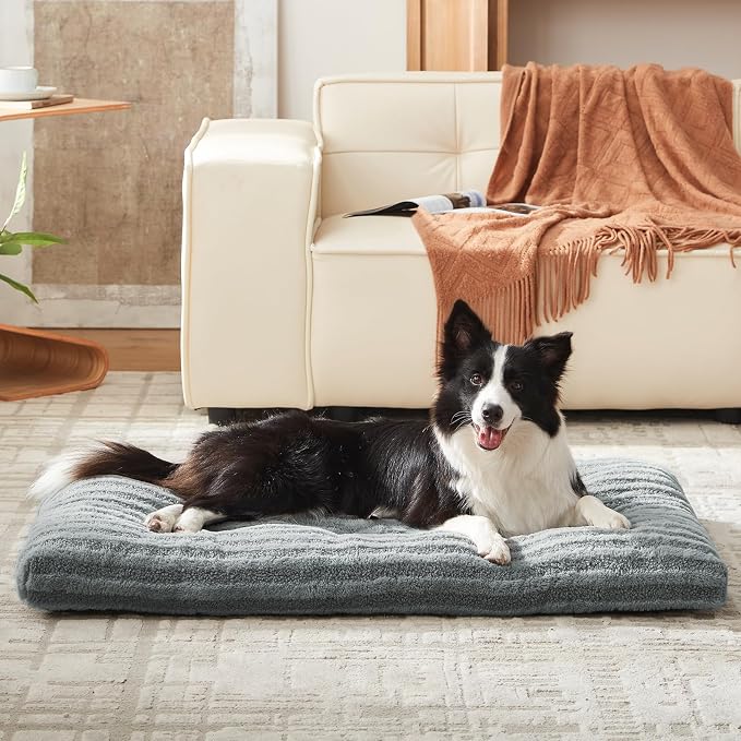 FURTIME Washable Small Dog Bed, Deluxe Dog Crate Beds | Comfy Fluffy Kennel Pad Anti-Slip Pet Sleeping Mat for Puppy/Cat, Machine Washable Dogs Pillow, 23"x18"x3", Gray
