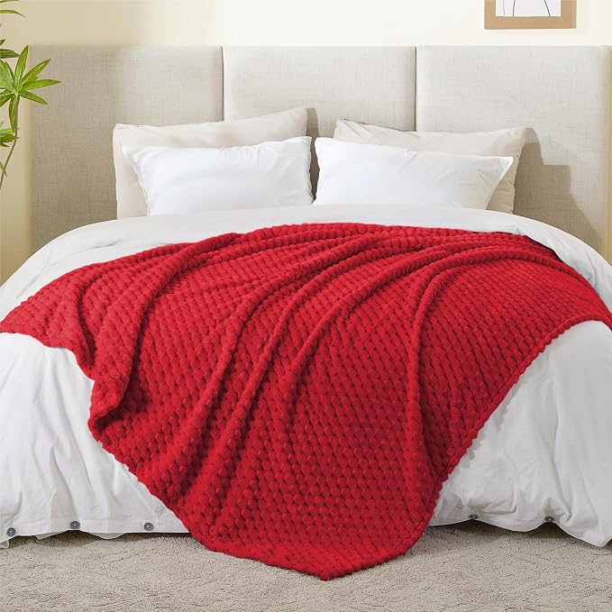 BEDELITE Red Twin Blanket for Couch, Soft Cozy Gifts for Women, 60 * 80 | 3D Jacquard Decorative Fleece Blanket, Super Soft Plush Throws, Cute Birthday Gift for Women & Men, Suitable for All Seasons