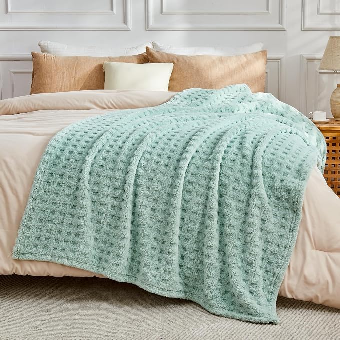 NEWCOSPLAY 3D Waffle Checkered Flannel Throw Blanket, New Sage, 50"x70" | Super Soft Cute Lightweight Decorative Premium Silky Fleece Blanket for Couch Sofa Bed, Gift for Women Men, All Season Use