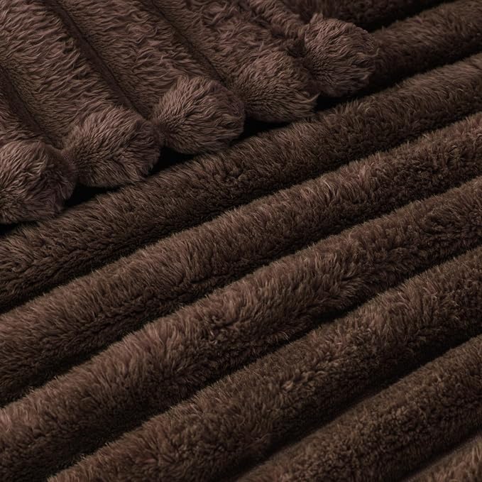 Exclusivo Mezcla Striped King Size Fleece Blanket for Bed, Couch, 90"x104" | Soft Breathable Cozy Bed Blankets, Lightweight Plush Fluffy Fuzzy Jacquard Decorative Blankets