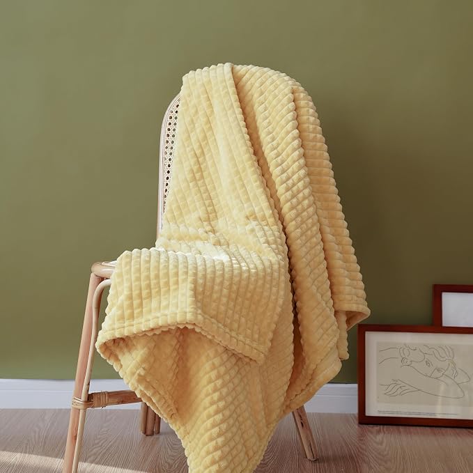 Simple&Opulence Yellow Throw Blanket for Couch-Super Soft Fluffy Blankets for Women 50x70 Inches Cozy Lightweight Fleece Blanket for Home Decor