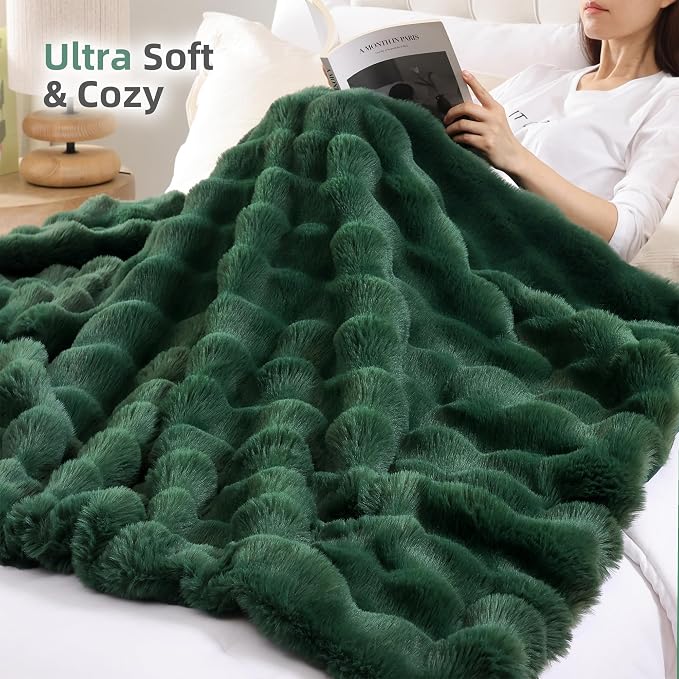 Faux Rabbit Fur Throw for Couch - Dark Green Bubble Blanket 50"x60" | Fluffy Plush Fuzzy Throw for Sofa & Bed, Super Soft Cozy Comfrt Blanket, Luxury Aesthetic Dark Green Decor Gift for Women
