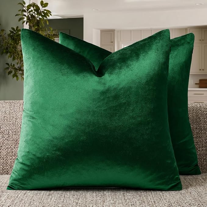 GIGIZAZA Green Velvet Pillow Covers 24x24 Decorative Pillows Pack of 2 | Throw Pillows for Couch Sofa,280gsm Soft Textured Fabric,Modern Square Pillowcases,Luxury Cushion Covers