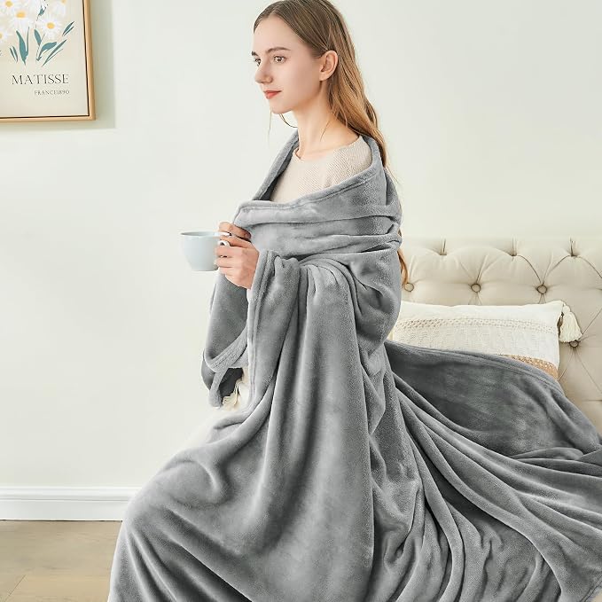 BEDELITE Fleece Blanket Soft Plush Twin Size Blanket Grey 60"x80" | Ultra Soft Fleece, Plush Microfiber, Lightweight Warmth, All Season Comfort, Fade Resistant, Machine Washable, Couch Sofa Bed