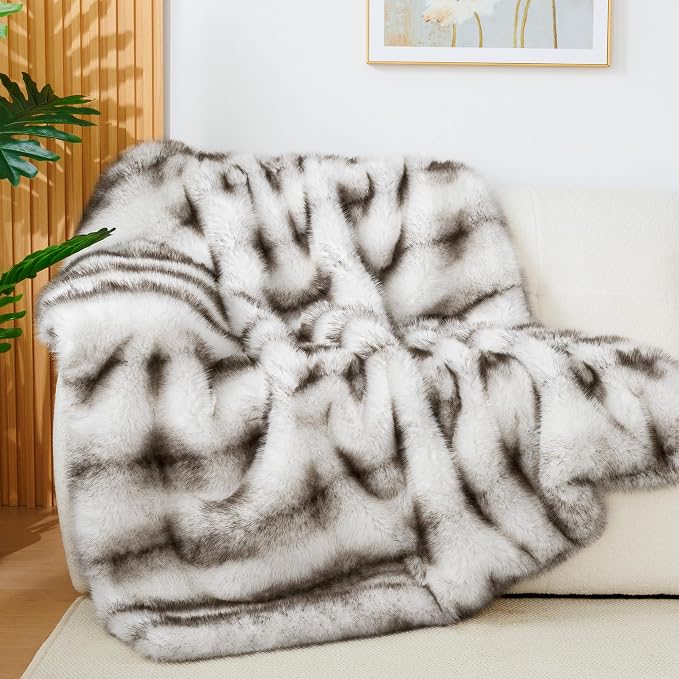 Luxury 1000GSM Faux Fur Throw Blanket, Super Thick Warm Cozy Heavy Blankets for Couch Bed Sofa, Plush Fuzzy Elegant Winter Reversible Mink Blanket for Living Room Bedroom 50''x60'', Black