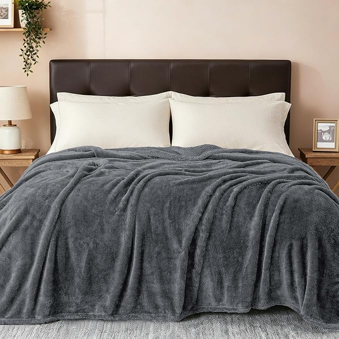 Exclusivo Mezcla Fuzzy Plush Fleece Bed Blanket Twin XL Size, Dark Grey | 90x66 Inches, Super Soft and Cozy Bed Blanket, Fluffy Blanket for Bed, College Dorm Room Essentials, All Season