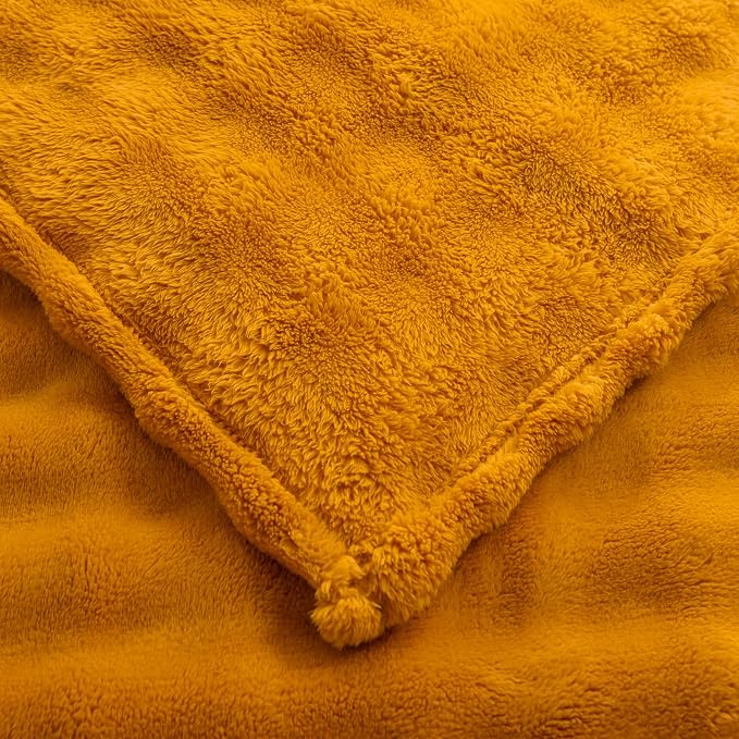 YUSOKI 3D Fleece Bubble Twin Size Blanket,Gold, 60"x80" | Ultra Soft, Non-Shedding, Lightweight for All Season Use, stays fluffy after repeated washes, Perfect Gifts, Machine Washable