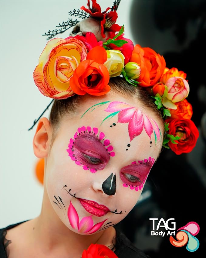 TAG Professional Face and Body Paint, Regular Black 32gm, non-toxic, hypoallergenic, east to wash off, ideal for Kids Parties, Halloween, Cosplay and Events