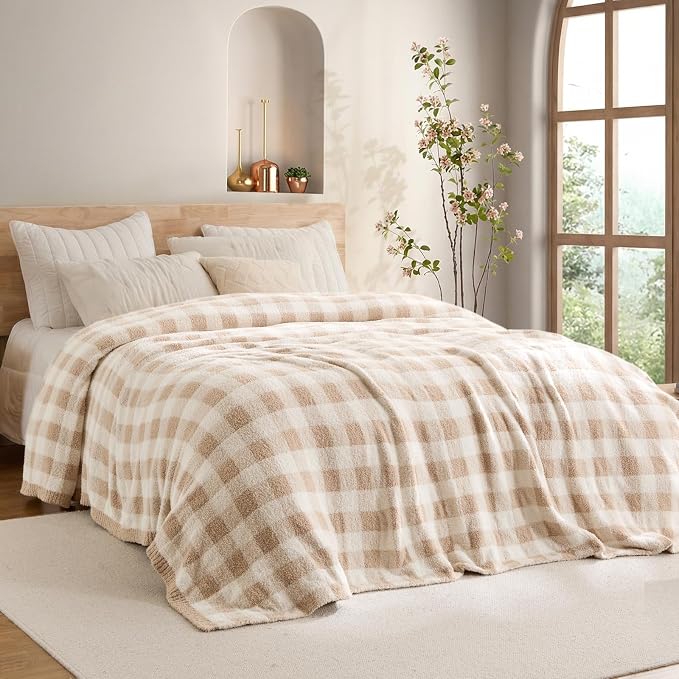 Snuggle Sac Queen Size Checkered Bedding Blanket Beige, Super Soft Warm Cozy Bed Blankets Oversized Fuzzy Plush Blankets for Bed, Bedroom, Plaid Beige, 90x90 inches